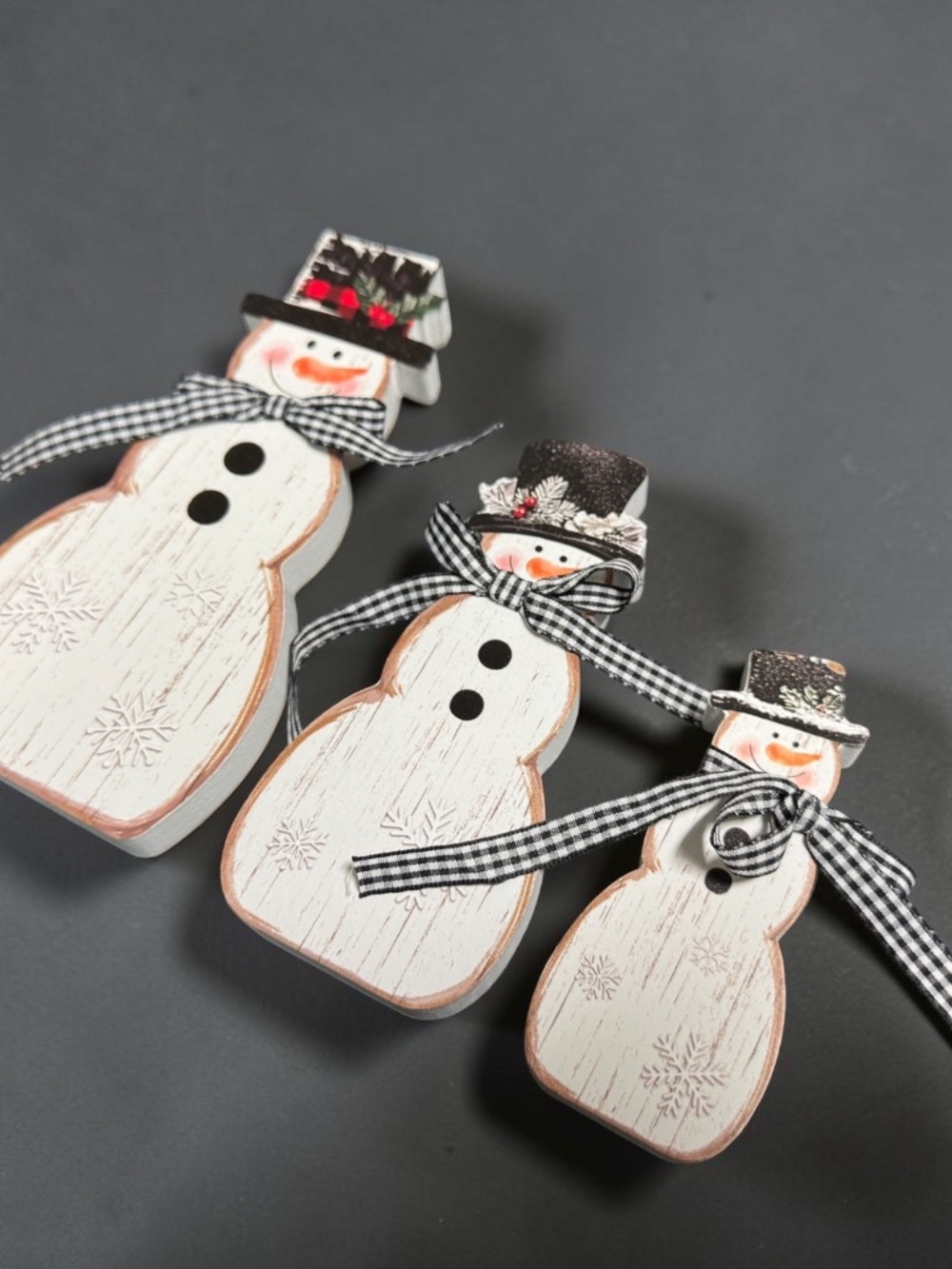 COCHIE Wooden Snowman Decor Set Tiered Tray Christmas Decorations NIP - Picture 11 of 14